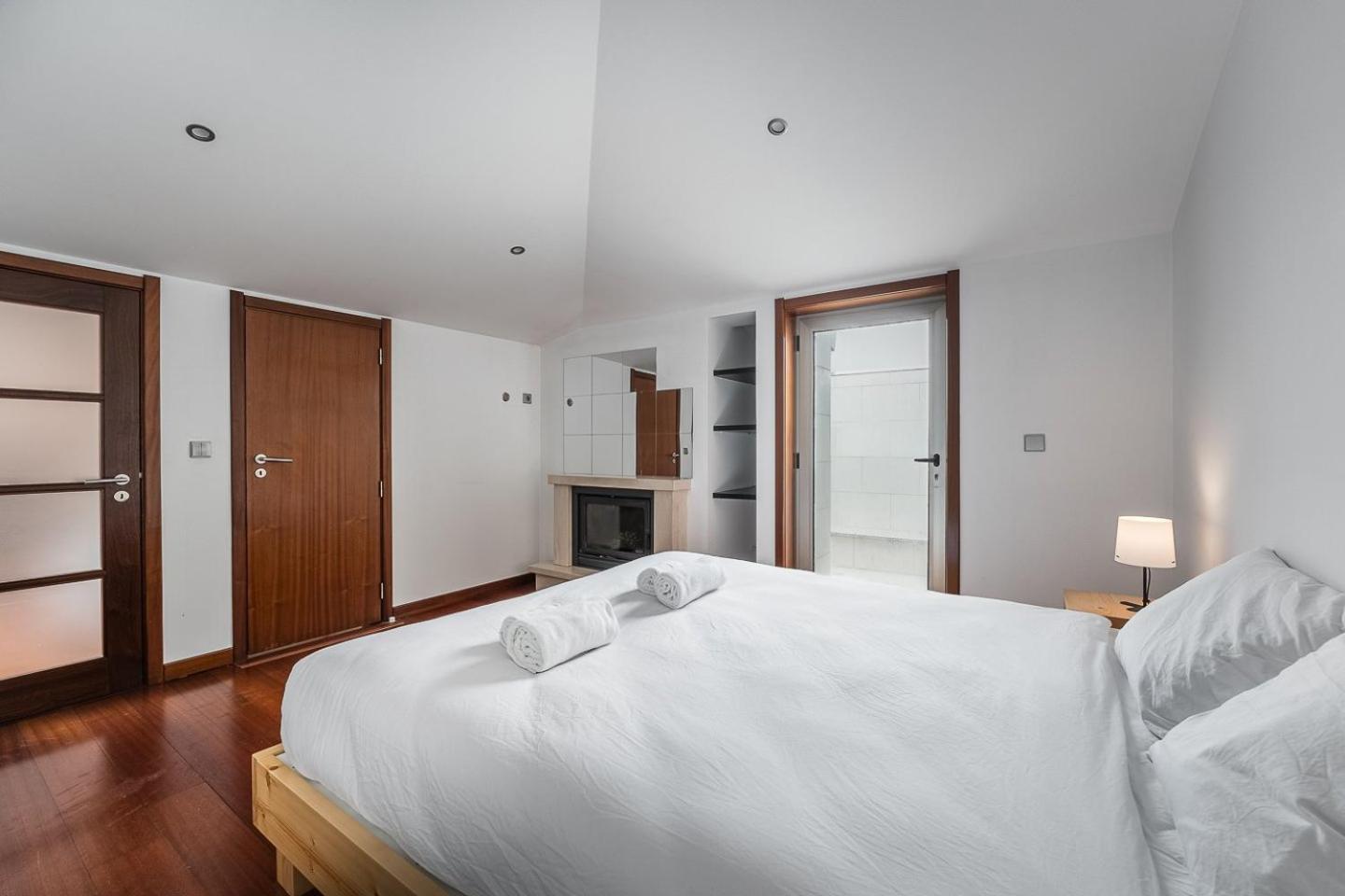 Guestready - A Modern Stay In アヴェイロ エクステリア 写真