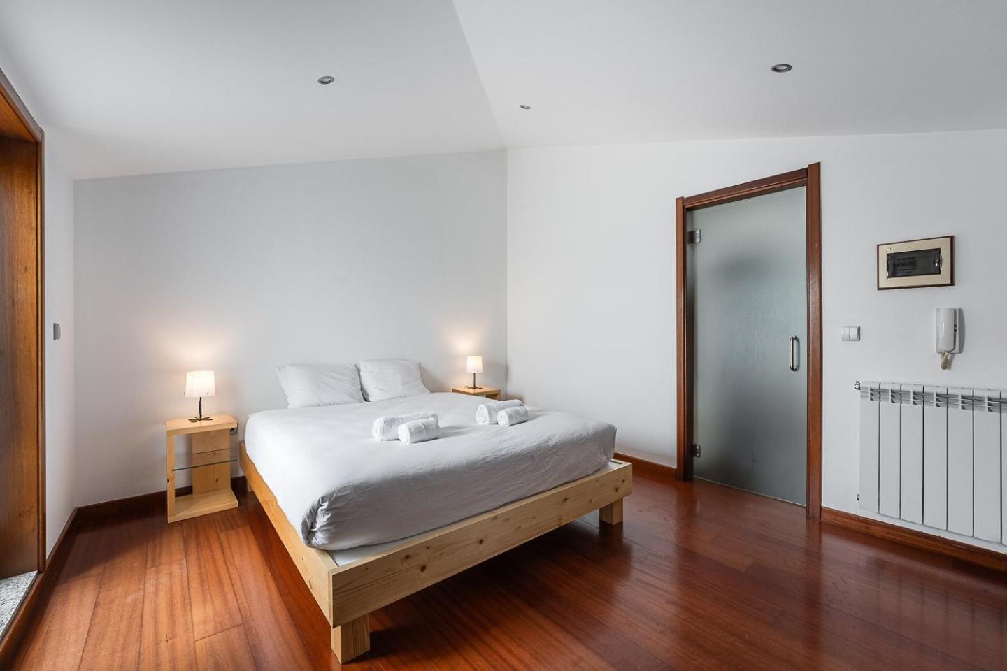 Guestready - A Modern Stay In アヴェイロ エクステリア 写真