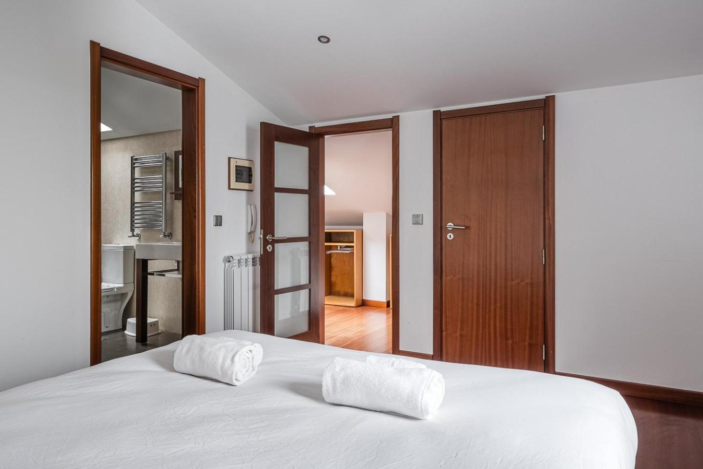 Guestready - A Modern Stay In アヴェイロ エクステリア 写真