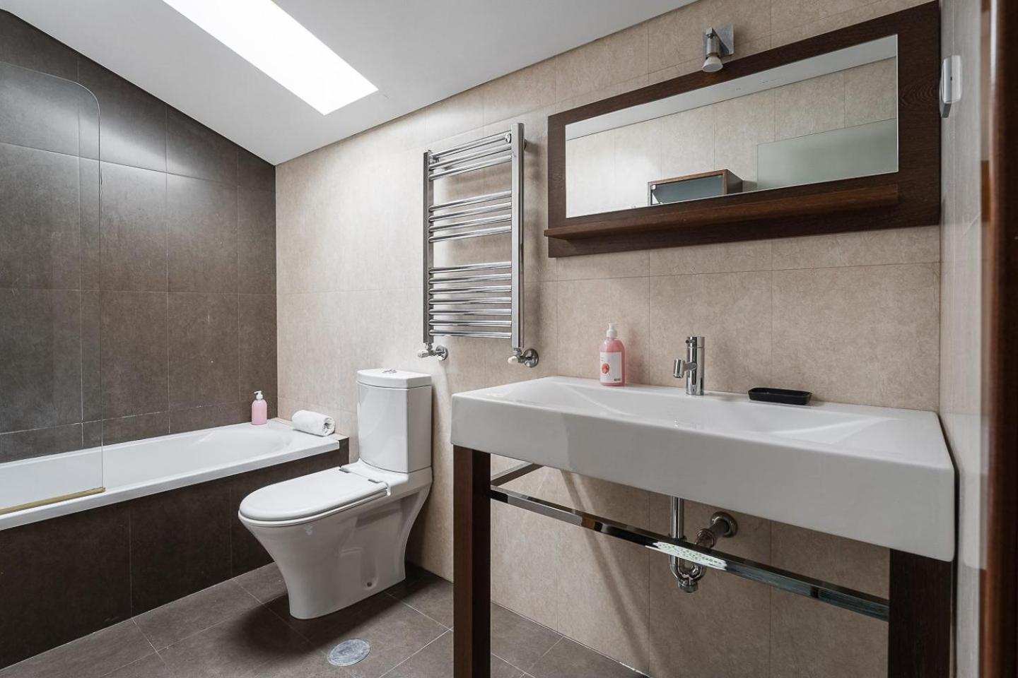 Guestready - A Modern Stay In アヴェイロ エクステリア 写真